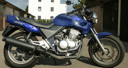 Zuwachs: es ist eine Honda CB500 (PC26) 48 PS, 30.000 KM